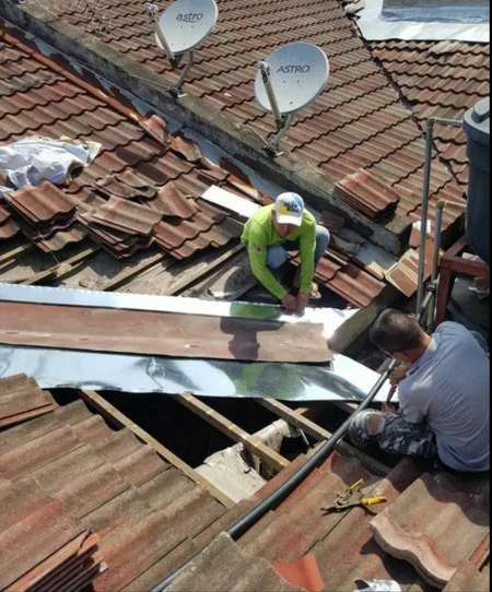 PAKAR REPAIRS ATAP BUMBUNG BOCOR TAMAN CEMPAKA BANDAR BARU SALAK TINGGI SEPANG