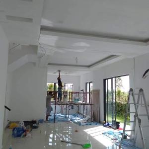 Tukang cat Taman Desa Orkid, Senawang. Azrul