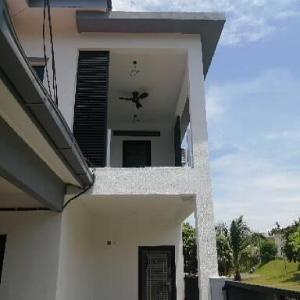 Tukang Rumah Kampung Batu Empat Pedas Hilir Rembau