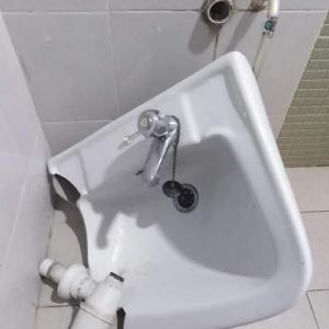 Plumber / Tukang Paip / Tukang Sinki Tersumbat Area Bangsar