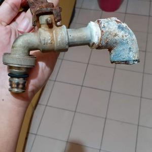 Plumber/Tukang Paip/Tukang Sinki Tersumbat Area Pandan Indah