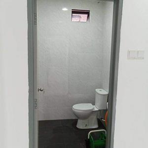 Tukang Rumah Ujang Pasir. Khairul 