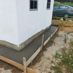 Tukang Rumah Taman Bukit Kaya. Khairul 