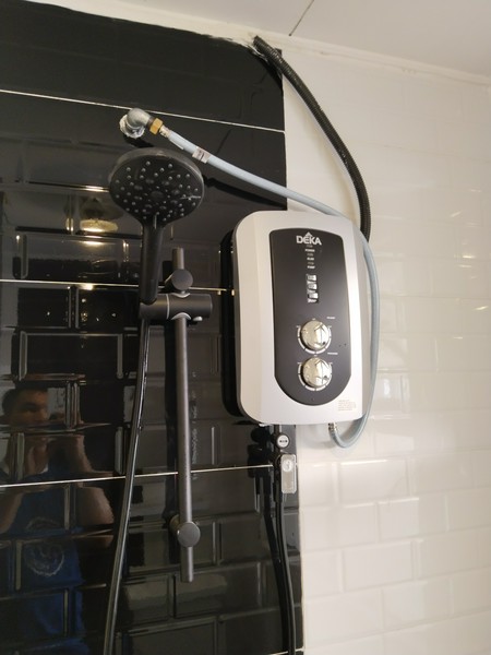 Perhikmatan tukang tiles/ mozek kajang