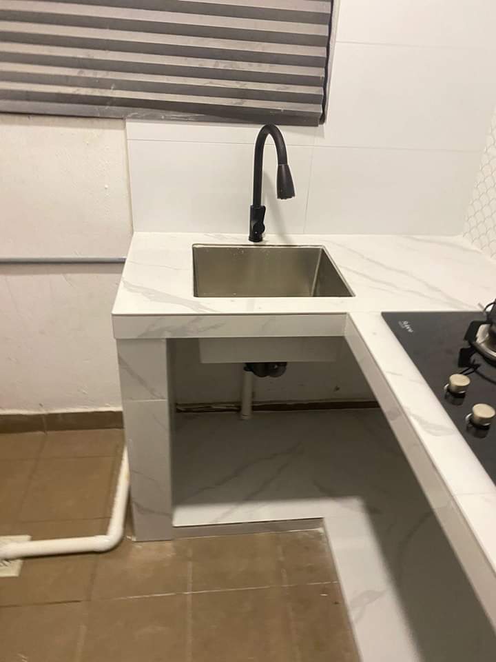 Tukang Rumah dan Paip Bocor