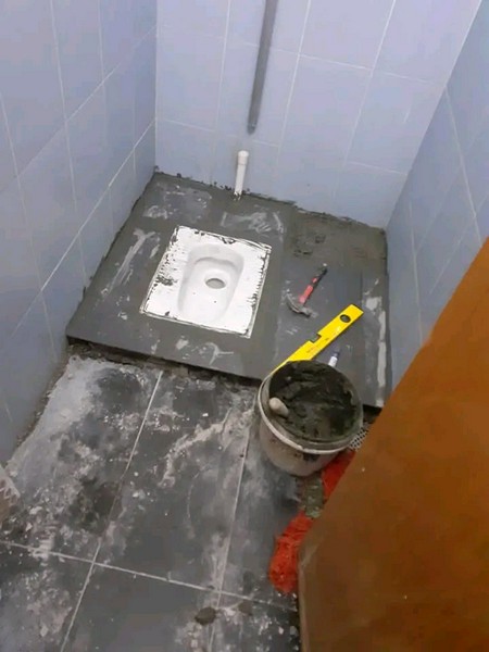 Tukang Buat Rumah, dan Paip Bocor