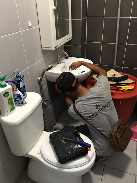 Tukang Paip Taman Jasmin Senawang. Khairul 