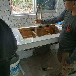 Tukang rumah pantai MHD samri