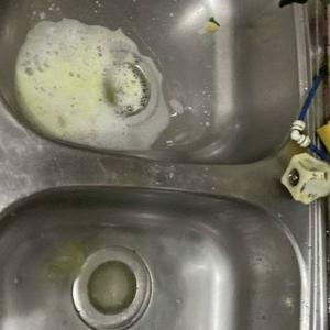 Tukang paip melawati