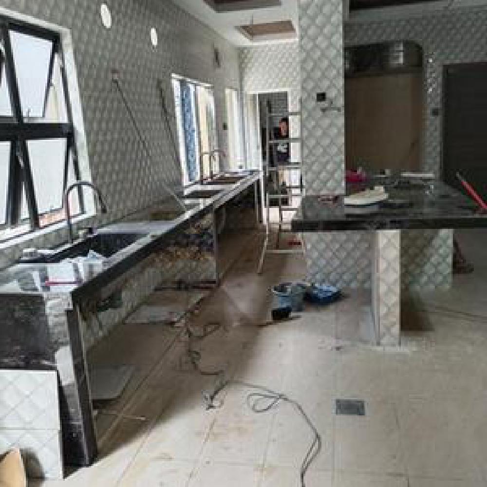 Tukang bumbung seremban Nazzym Ahmad