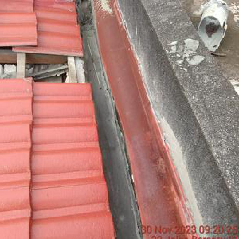 Repair bumbung bocor area Rasa