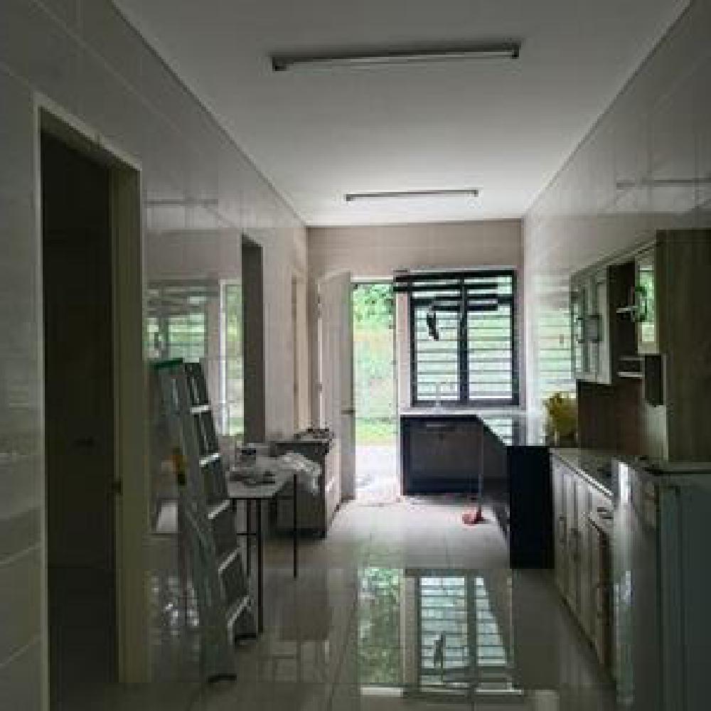 Tukang rumah Putrajaya Nazzym Ahmad