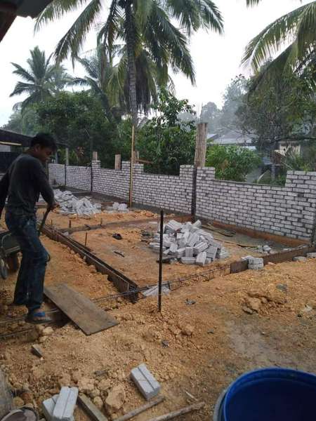 Tukang rumah taman seri intan negeri sembilan mhd Hanif