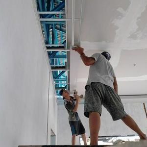 Tukang rumah kg tengah