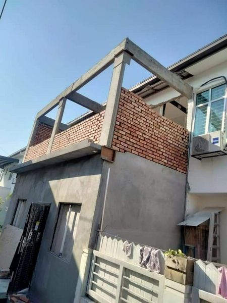 Tukang rumah senawang