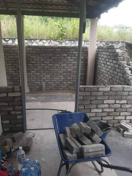 Tukang rumah senawang