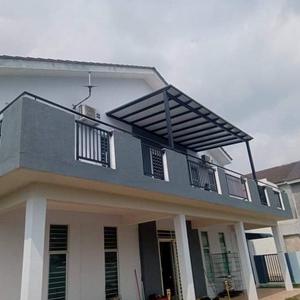 Tukang rumah Mohd Irham kajang