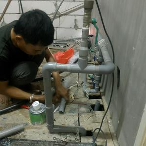 Tukang rumah Mohd Irham bangi