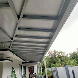 Tukang rumah pinggiran putra