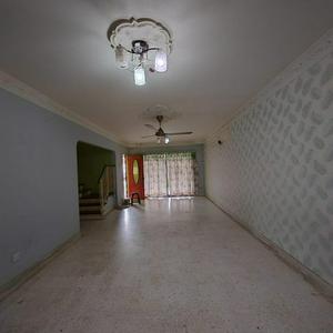 Rumah Teres 2 Tingkat di Bangi untuk Dijual!
