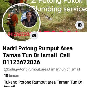 Tukang Potong Rumput area Taman Tun Dr Ismail