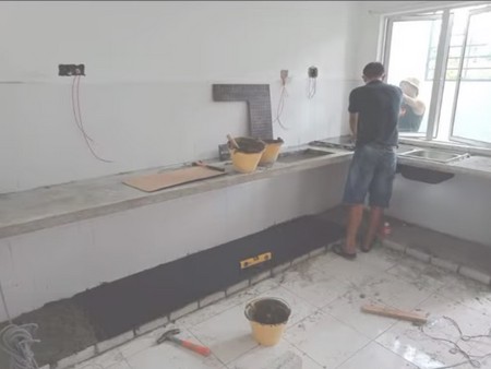 Tukang rumah paham mantin