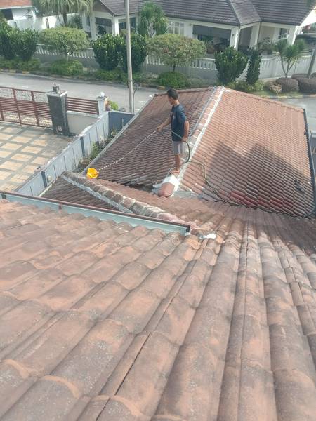 Nazri renovation Repair paip dan repair atap bocor area hulu langat