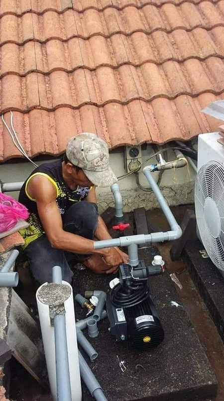 Plumber service