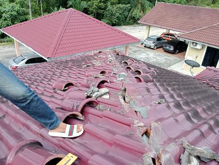 Tukang Rumah bumbung bocor Mohd Safiq whatsApp