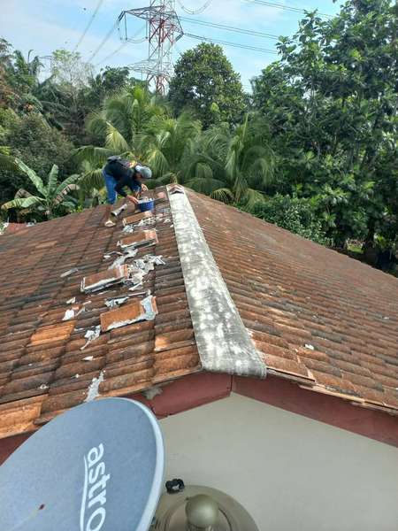 Tukang Rumah sepang ,edmi noor