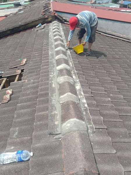 Repair atap Bocor hulu langat