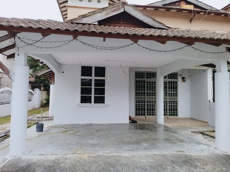 Homestay taman pauh jaya