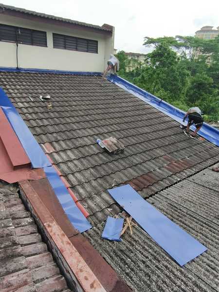 Pakar baiki bumbung rumah/official bocor kawasan taman mount Austin Johor Bahru