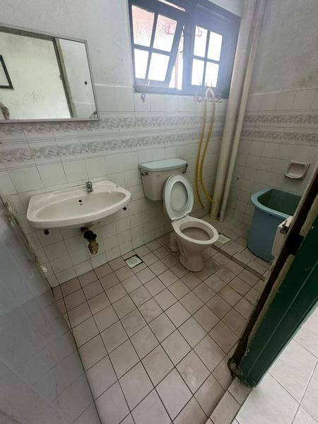 Pakar tile and mozaik dang wangi