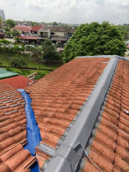 Kontraktor service pakar baiki atap bocor taman perling , sekitar jb