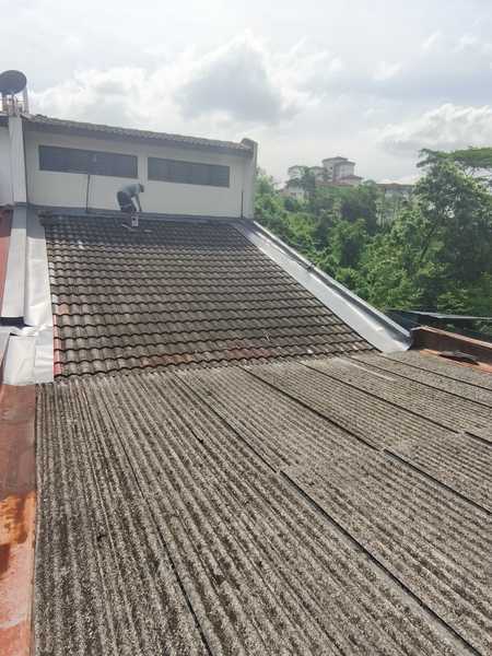 Kontraktor service pakar baiki atap bocor taman perling , sekitar jb