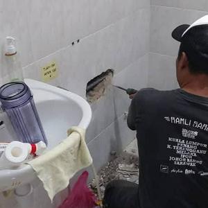 Plumber tukang baik paip