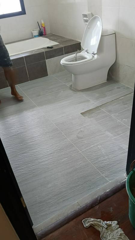 Tukang TILE dan mozaik