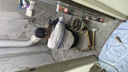 Myrenovasi rumah plumber demansara utama