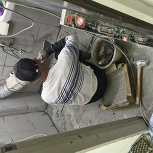 Myrenovasi rumah plumber demansara utama