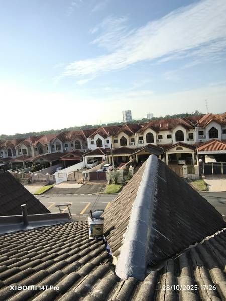 Tukang cat & pakar repair bumbung rumah bocor kawasan taman perling skudai jb sekitar
