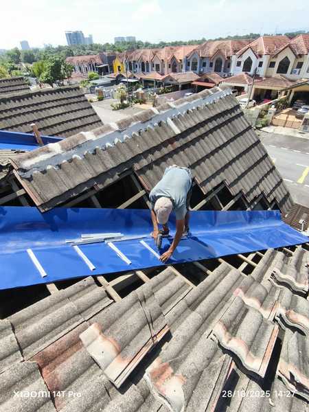 Tukang cat & pakar repair bumbung rumah bocor kawasan taman perling skudai jb sekitar