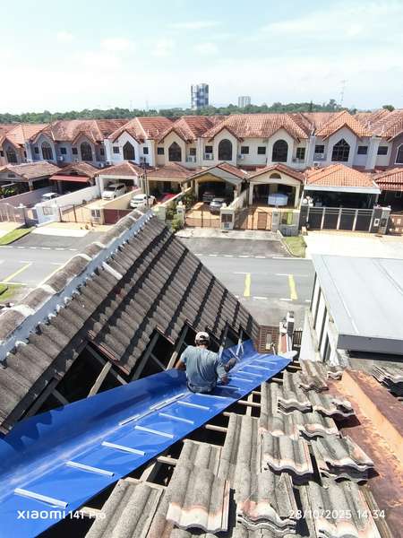 Tukang cat & pakar repair bumbung rumah bocor kawasan taman perling skudai jb sekitar