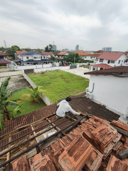 Tukang baiki/repair bumbung bocor bandar uda utama Johor Bahru sekitar