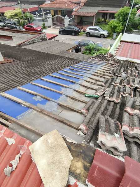 Pakar repair bumbung rumah Uda utama Johor Bahru (arzan home service)